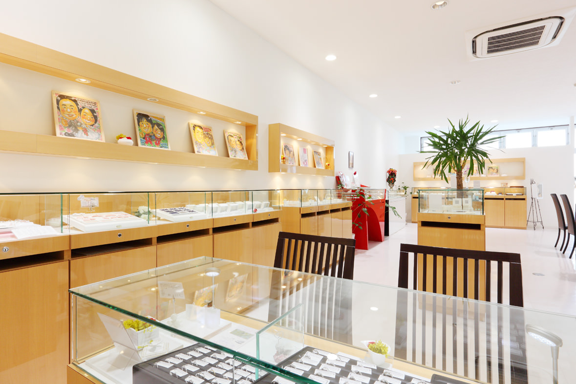 ラフィーネヒラタ 新前橋店店内02